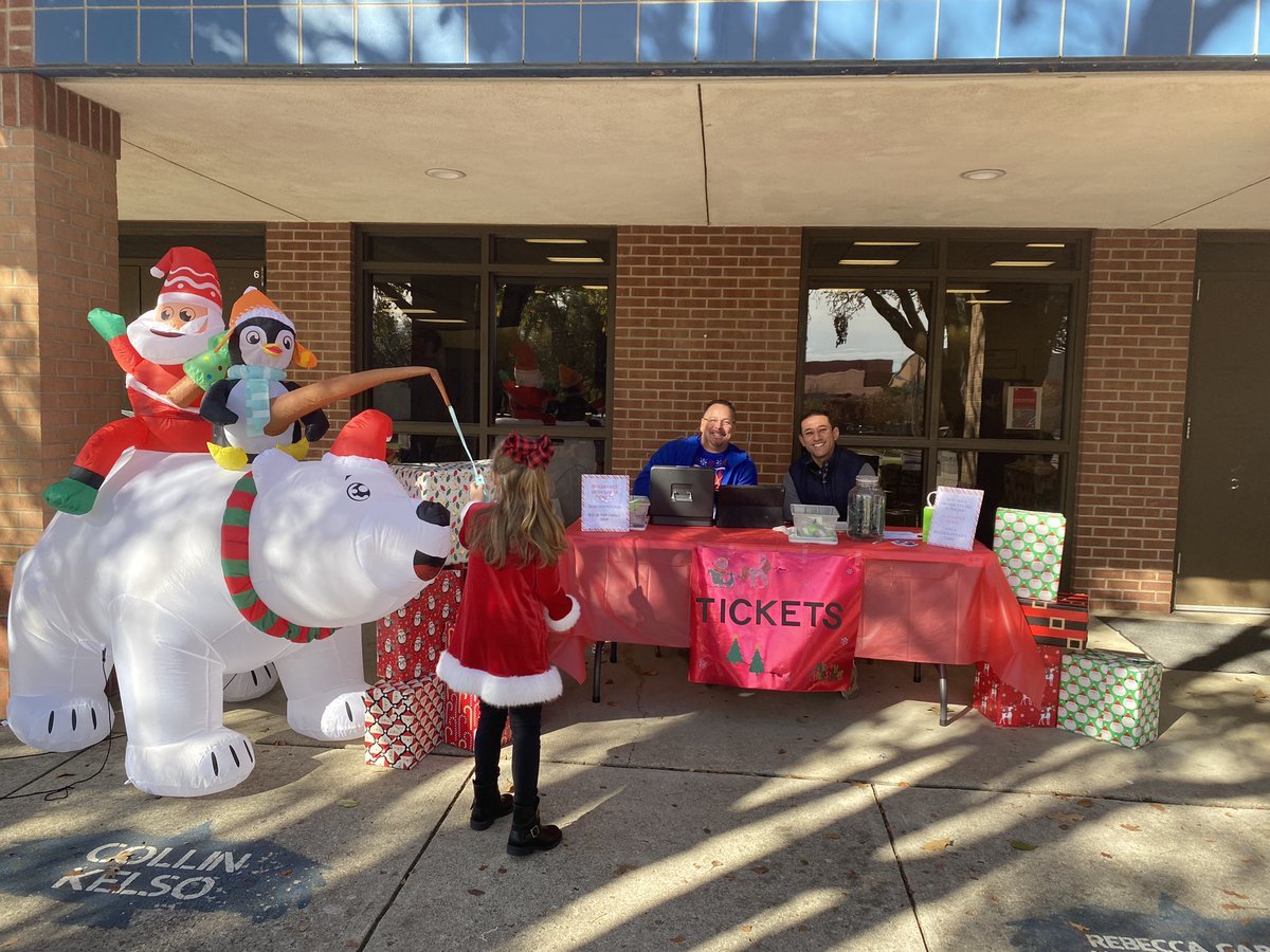 Jane Simmons (@simmonseagles1) on Twitter photo What a festive and fun Breakfast with Santa! <a href="/HesParents/">HES Parents</a> - thank you for you the delicious and memorable morning! We look forward to it every year. #shinebrighthes What a festive and fun Breakfast with Santa! <a href="/HesParents/">HES Parents</a> - thank you for you the delicious and memorable morning! We look forward to it every year. #shinebrighthes