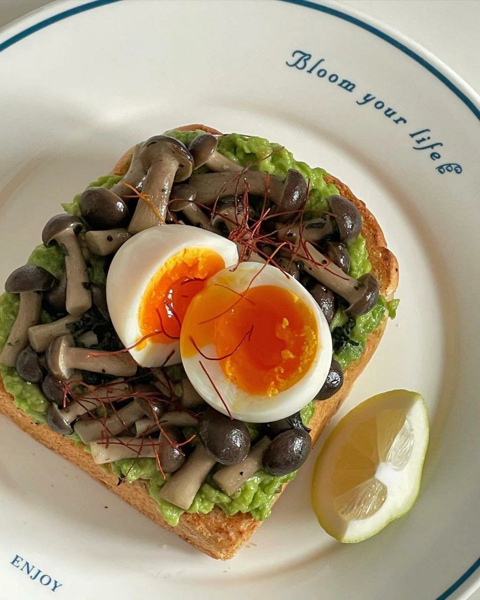 yours_lu's tweet photo. Today's new breakfast https://t.co/13hyAGhtmd