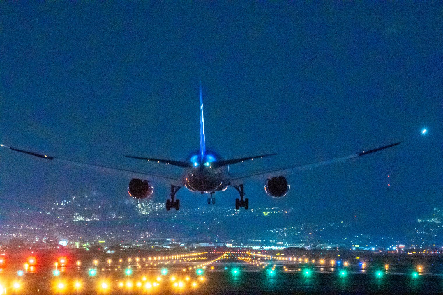 まり 飛行機の後ろ姿がかっこいい T Co Udw8yo6pnn Twitter