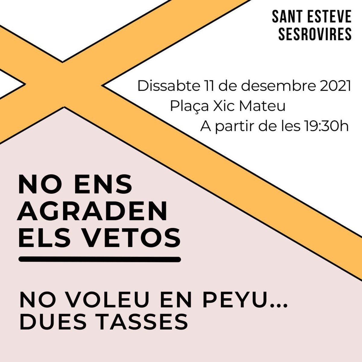anc_ses's tweet photo. L'Ajuntament de St Esteve Sesrovires @AjSesrovires , va vetar l'actuació que Peyu @enpeyu havia previst ahir dia 11.  
La reacció del poble va ser espectacular: a la plaça XicMateu es va "improvisar" unes projeccions dels  seus últims gags. https://t.co/KcQespchLq