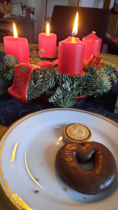 Guten Morgen 🥰  Ich w&uuml;nsche euch allen einen sch&ouml;nen 3. Advent 😘🎄 https://t.co/JDZ2lYghfD<a href="/tag/jklive"class="tags"><span>#jklive</span></a>