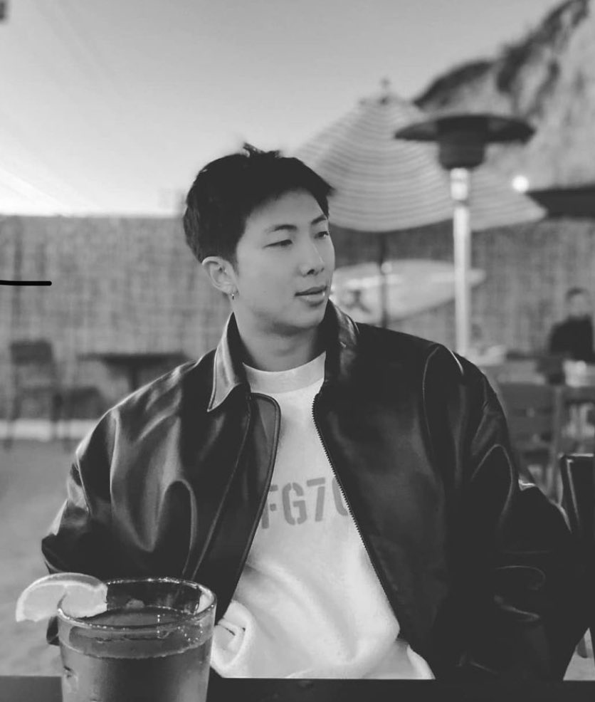 RMPICS_twt's tweet photo. 🖤🤍 https://t.co/CCXEGLuusO