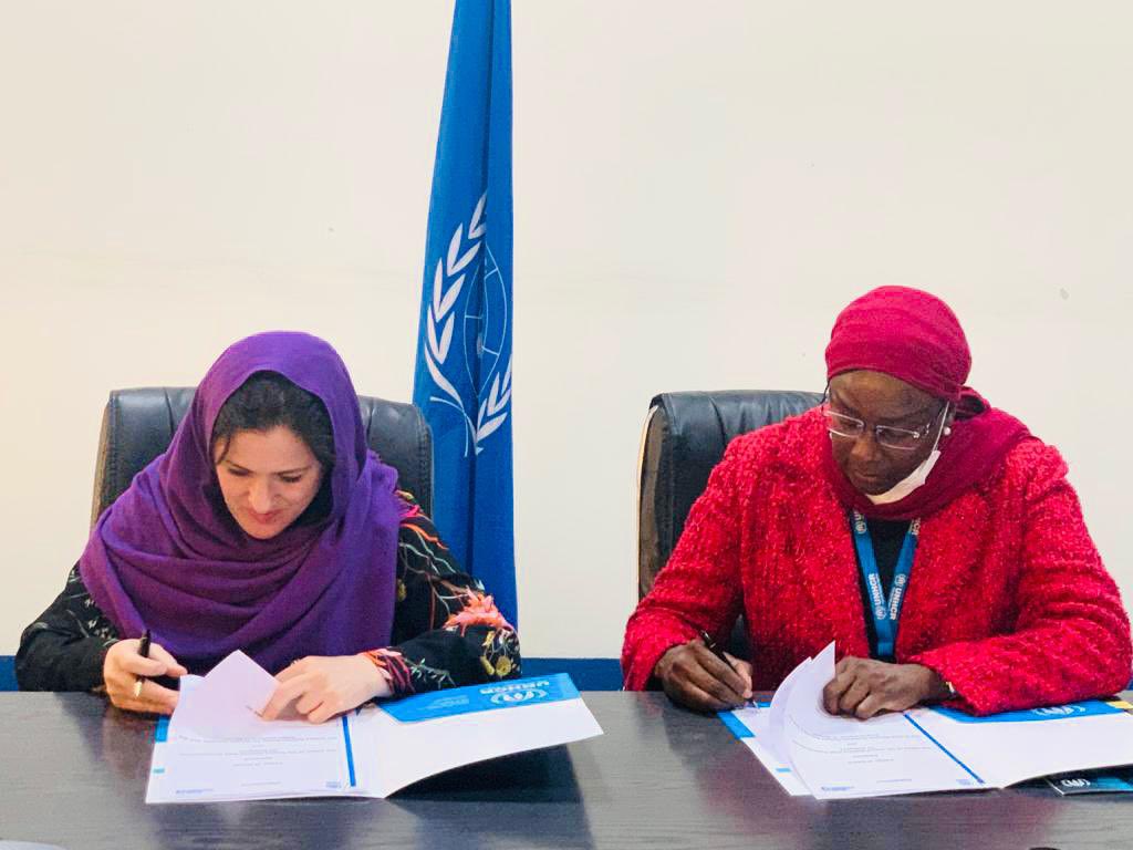 UNHCR and UN Women today signed a Letter of Intent (LoI) to protect and uphold the rights of women and girls amongst returnee, IDP, refugee and vulnerable host communities, and to advance their civic, social, and economic empowerment. #Afghanistan @RamizAlakbarov @unwomenafghan