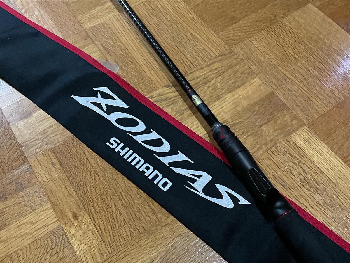 ontama_yoshi's tweet photo. ボーナスでバス釣り用リールとロッド買った🎣
来年の目標は50UP目指します‼️ https://t.co/SYtXnA07jE