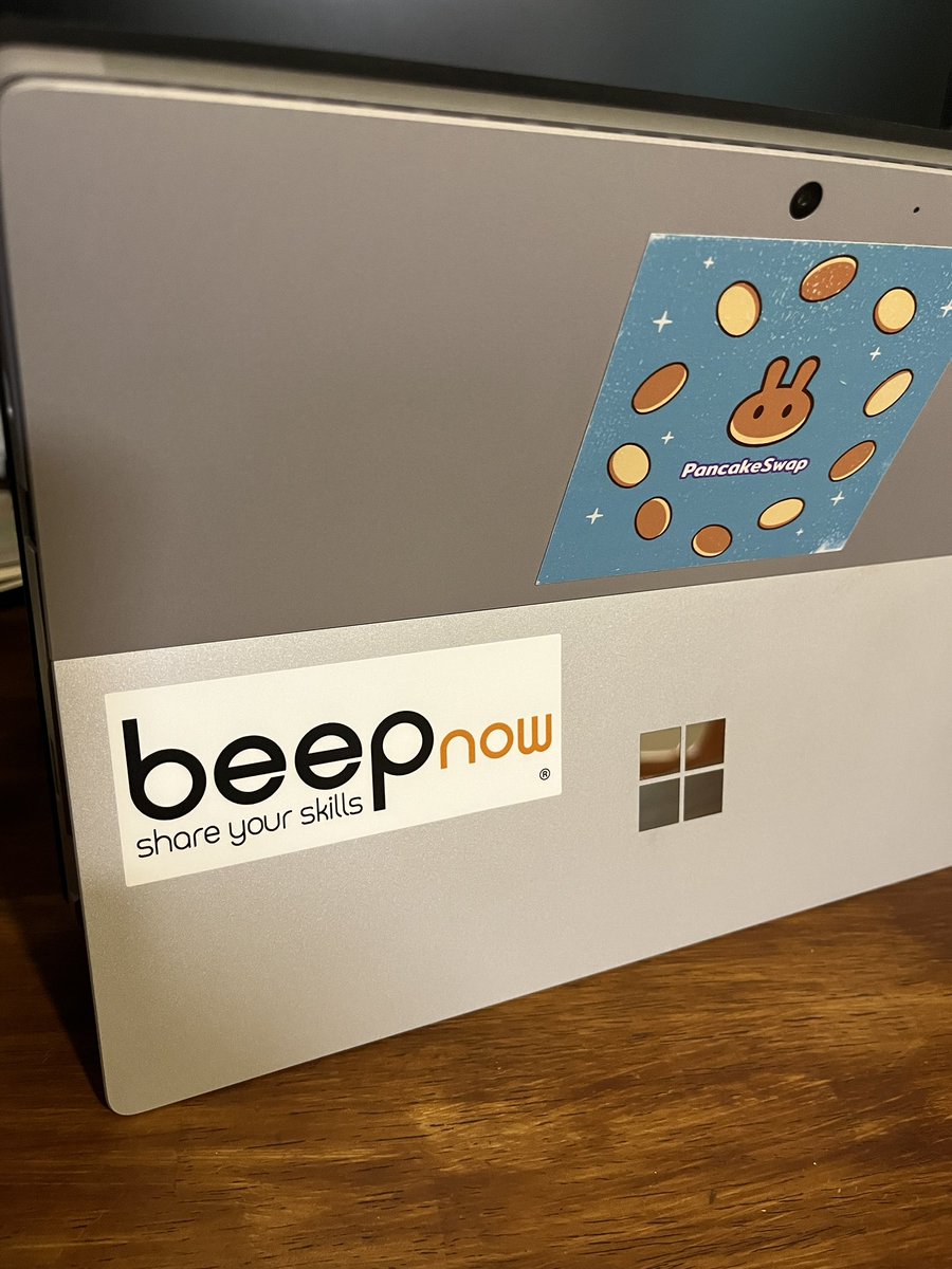 fxgbizcon's tweet photo. @alex_tsai_ さんからパーカーと共に送られてきたシール!
早速surfaceに貼った😂
#beepnow
#beepnowしか勝たん https://t.co/UPruHTAiIj