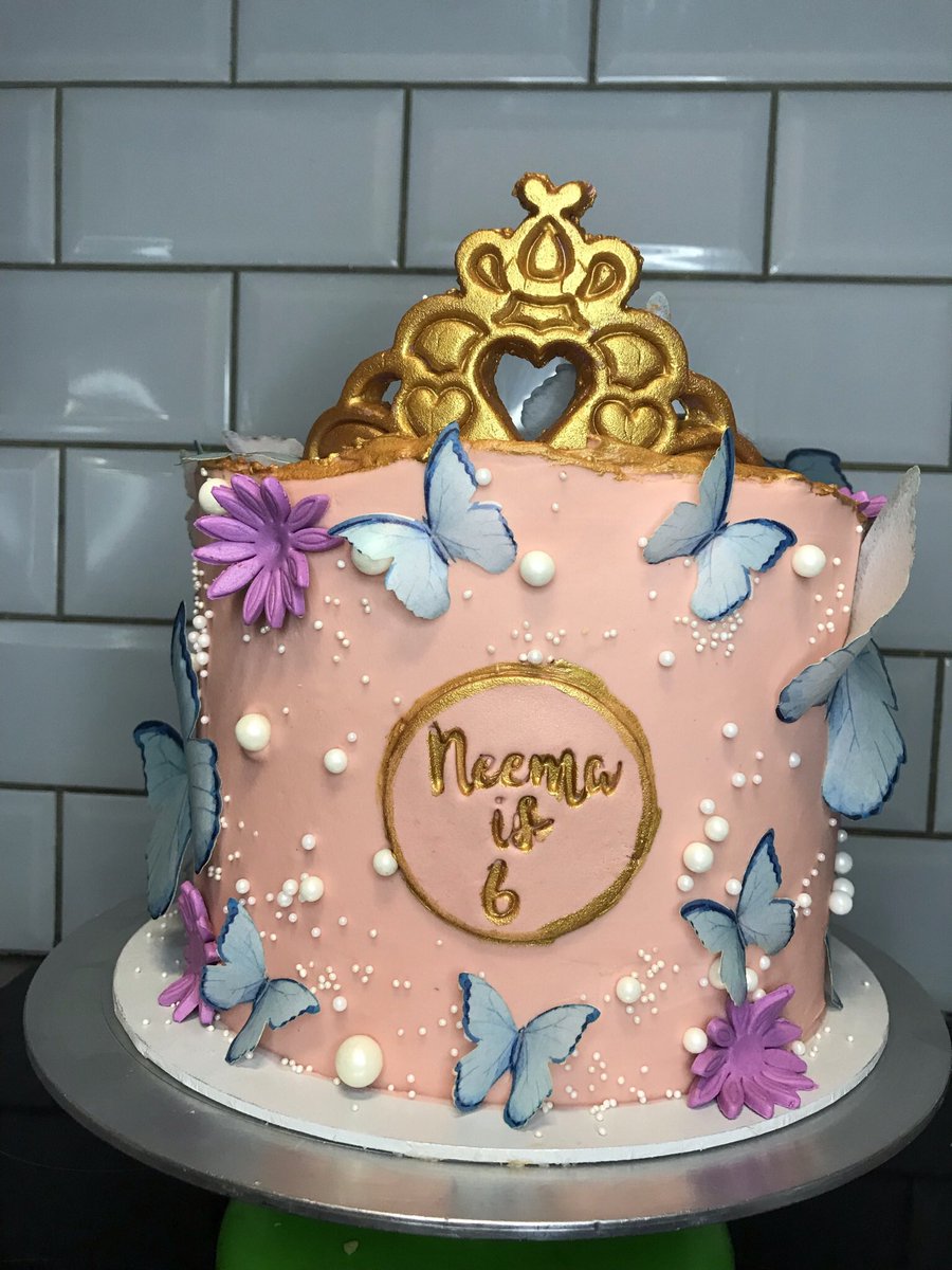 misascakes_sa's tweet photo. I can be naughty, and nice 😅😂 https://t.co/090hnKkMwr