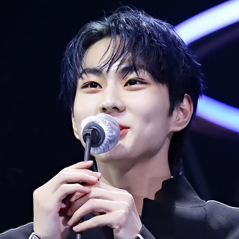 yjwprnts's tweet photo. stars in jungwon's eyes https://t.co/yPJf1eoHU6