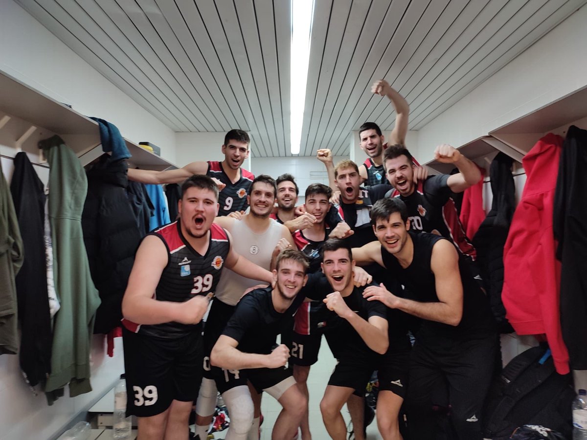 CBAlmozara's tweet image. Importantísima la victoria de esta tarde del Almozara @PatriaHispanaSe contra el @CBAlpicat 🏀 Buena manera han tenido estos chicos de rematar la última jornada previa al descanso navideño 🏀🎄🏀🎄🏀