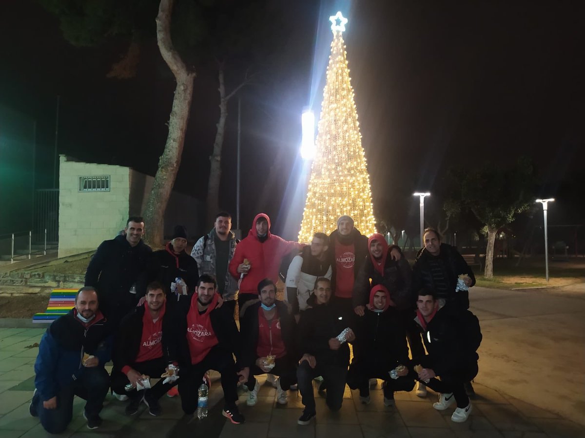 CBAlmozara's tweet image. Importantísima la victoria de esta tarde del Almozara @PatriaHispanaSe contra el @CBAlpicat 🏀 Buena manera han tenido estos chicos de rematar la última jornada previa al descanso navideño 🏀🎄🏀🎄🏀