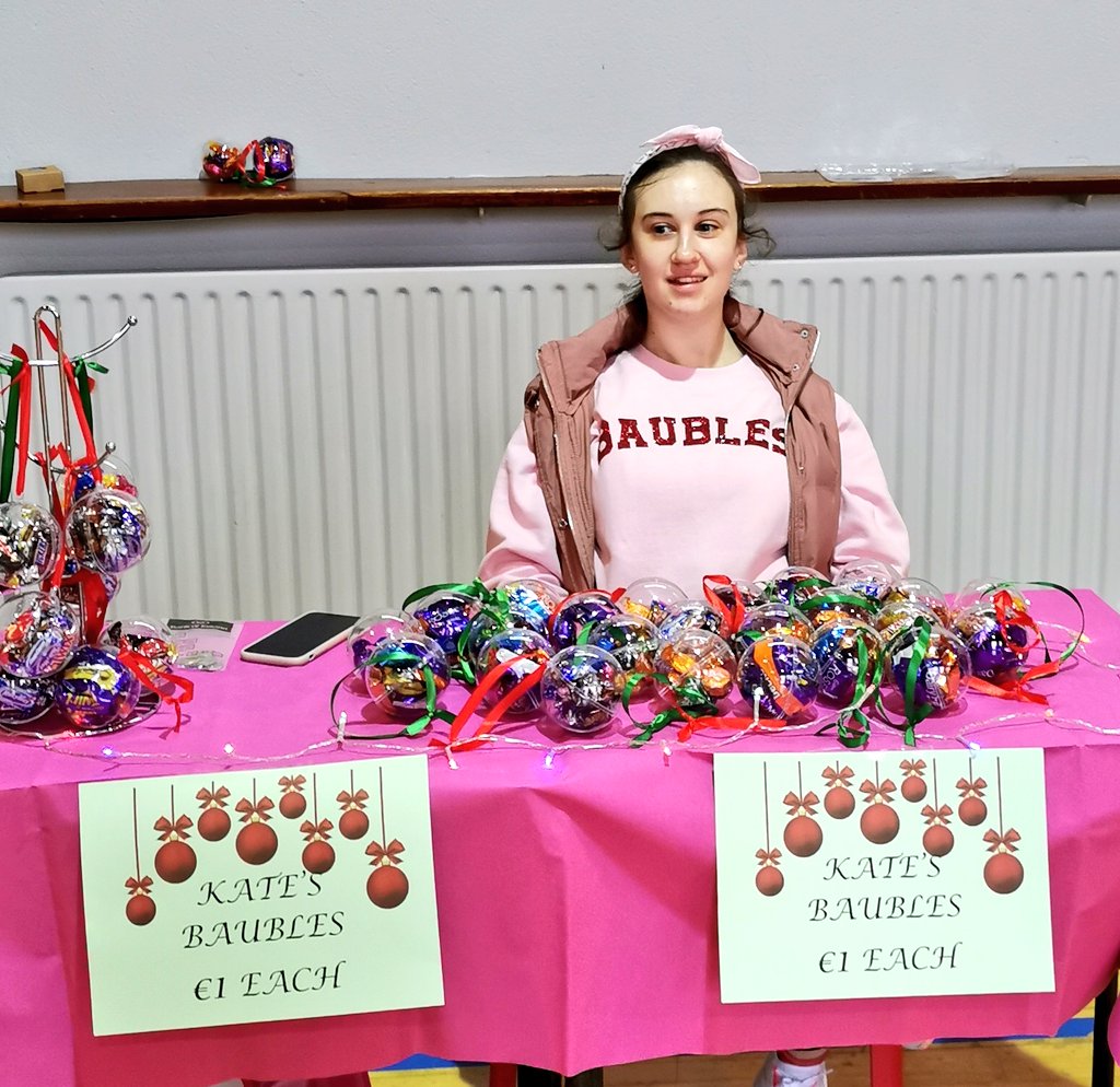News_St_Marys_B's tweet photo. Kate's @christmas Bauble's 

At the Transition Year
Mini Company Market Day

The baubles proved extremely popular and very quickly became #SoldOut

Well done Kate 😎
@fingalsea https://t.co/WXGGNyQQO7