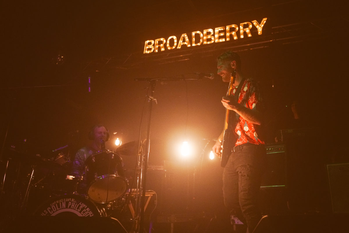 SerpaLerpa's tweet photo. Saw @colin_phils last night for the first time at @TheBroadberry. Great show! https://t.co/Z47jibu8H0