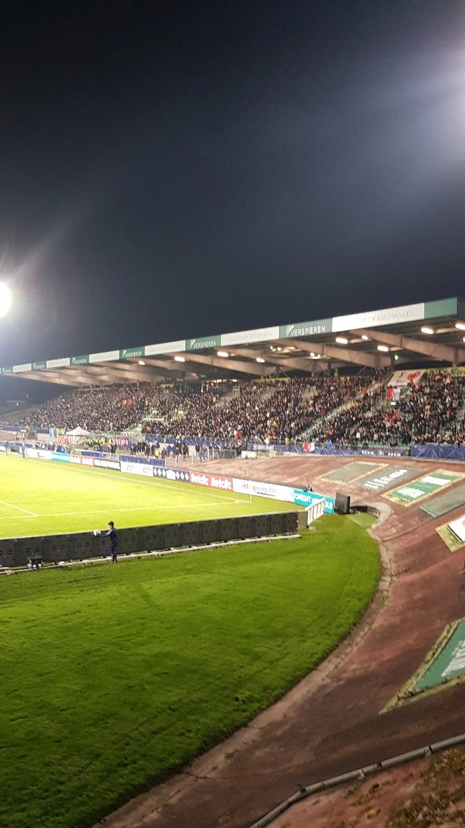 IramisGroundHop's tweet photo. Quelle journée avec @ZalcaB, un #BPFCFCM chiant à mourrir et un #MFCTGLRV irritant au possible (Le 3 de la roche était vraiment nul)
Impatient de la prochaine escapade https://t.co/eXBbrZjjnG