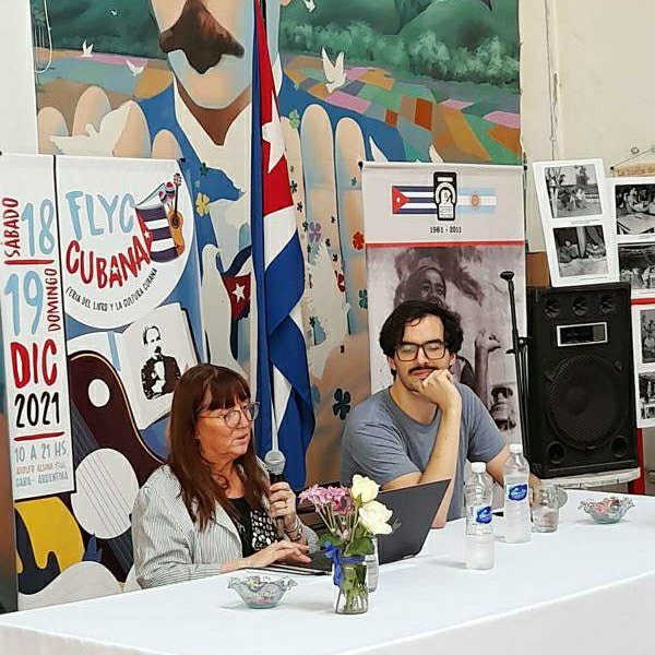 "La batalla de ideas en el alfabeto academico" 
Conversatorio en la feria del libro y la cultura cubana.
Gracias por la invitación @acercandonoscultura