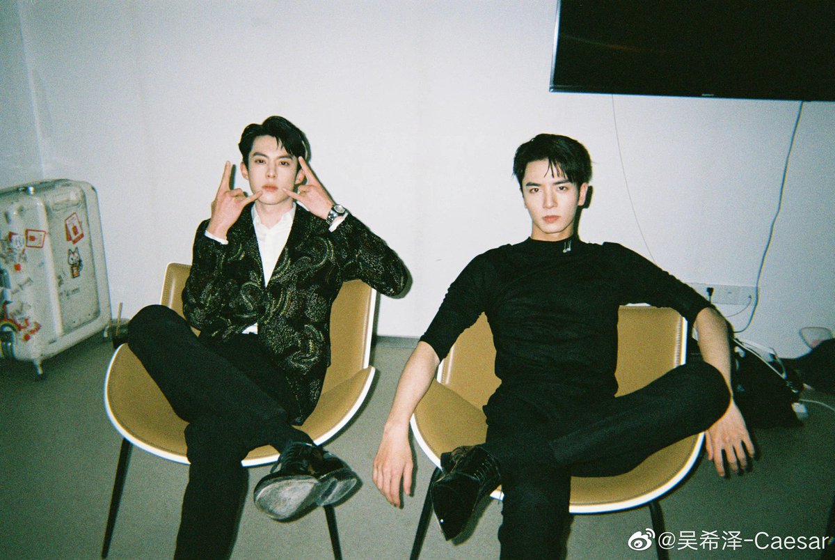 @caesarwu_1019 greetings for <a href="/dylan_wang_1220/">Dylan.</a> 🎂💛