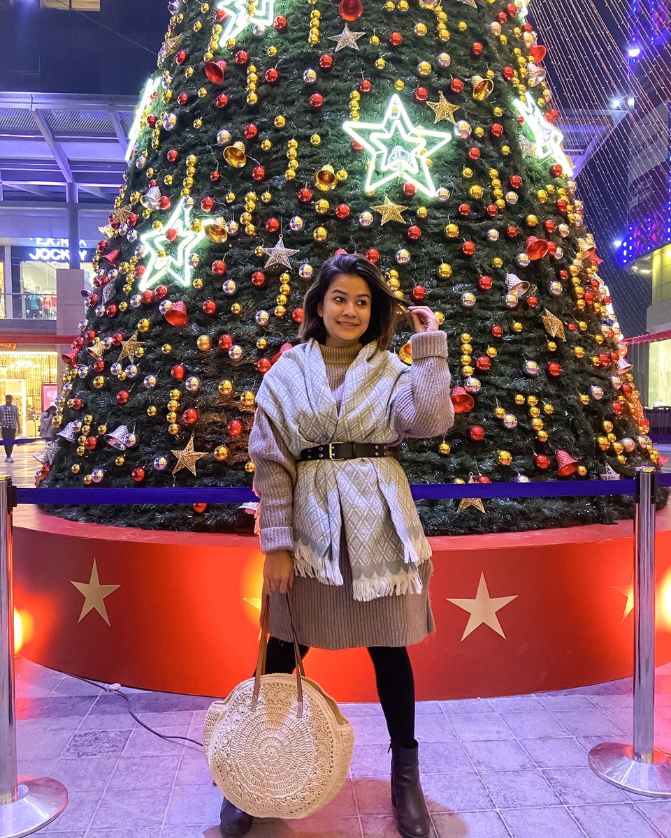 The nights are colder, 
The days are short,
The year is about to end 
But not our warmth.. -Neelam Gosain

#chrismasmonth