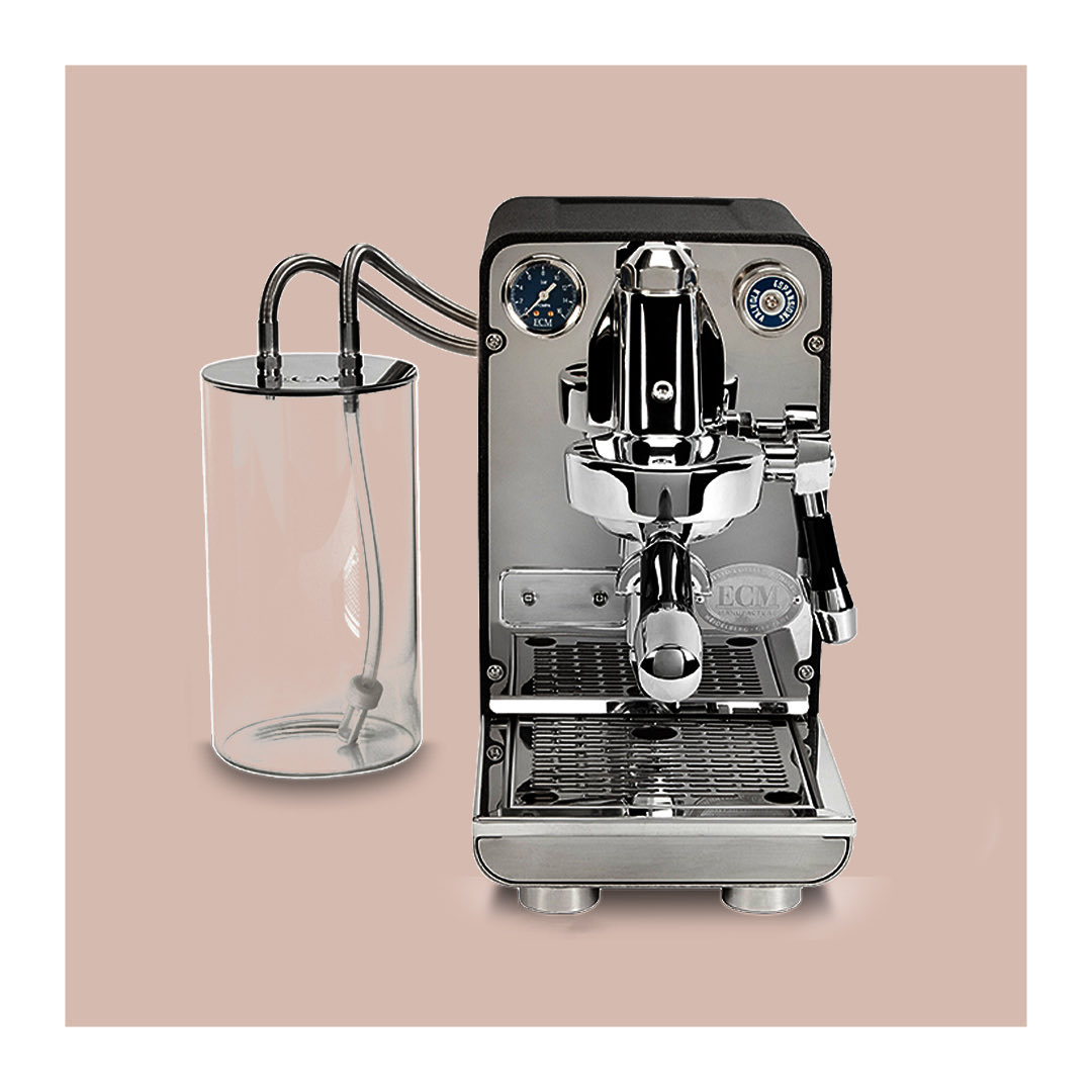 Kein Schnickschnack – nur purer Genuss! 🤎😋 Das beschreibt die Puristika von #ecm wohl am Besten.

Die Puristika ist das neueste Werk aus dem Hause @ecmespresso : Auf das Wesentliche reduziert sie feinsten Kaffeegenuss auf kleinstem Raum.