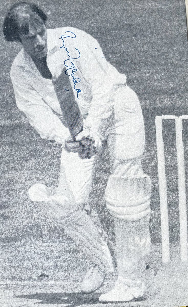 CrickAutographs's tweet photo. Roger Tolchard - Leicestershire 🧤 

Selected for the England team for the tour of India in 1976–77, playing in 4 Tests, although as a specialist batsman as Alan Knott was the established wicket-keeper. He was also selected for the 1978–79 tour of Australia.

#englandcricket https://t.co/fKDTnBLOm7