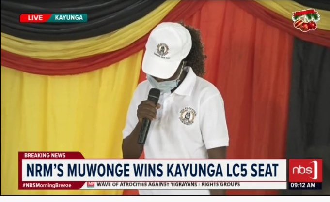 MarionKafuko's tweet photo. Shouldn't we open a criminal case against this rogue woman Jeniffer Kyobutungi for stealing an election?
@NUP_Ug
She's a thief . Thieves shouldn't be roaming in our communities . They are kept in prison or stoned to death according to sharia law #KayungaByElection https://t.co/l4M7c8tKgL