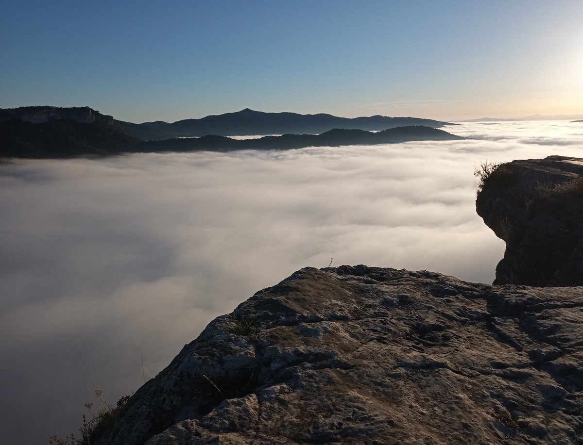 riudomenc's tweet photo. Anticicló + Siurana = Paisatges espectaculars 💚 https://t.co/gpQxyJ21bE