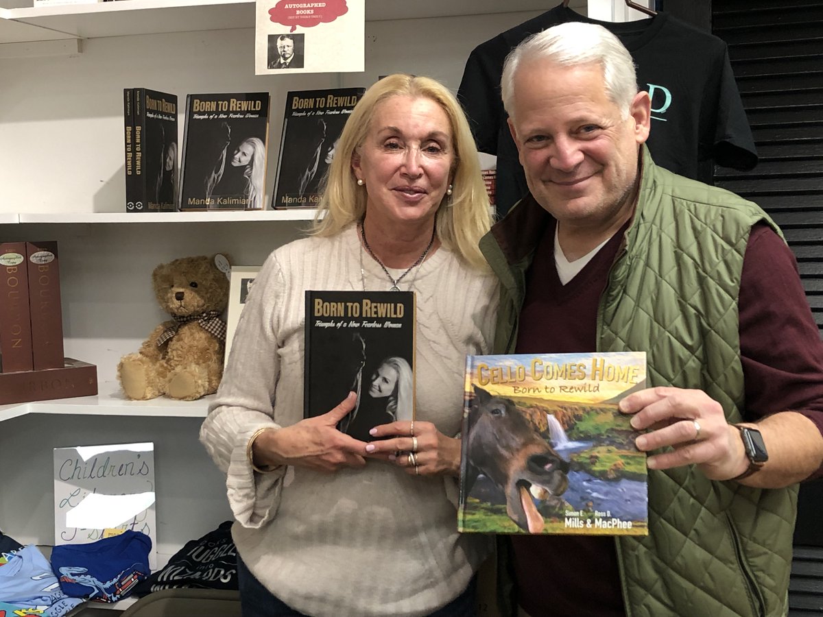 theodoresbooks's tweet photo. Thank you to everyone who joined us for the #AuthorEvent w/ @Manda_Kailmian 📒✍️🐎🍯
She signed & sold copies of #BorntoRewild @TheodoresBooks.
Keep track of all upcoming events so you don't miss out 📅 Visit @TheodoresBooks Events via https://t.co/Lshj6Huv18 https://t.co/dbNPwUY9z0
