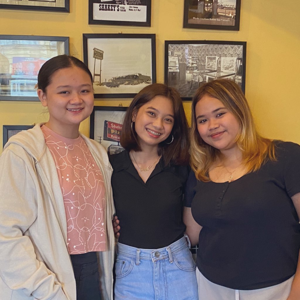 grclngls's tweet photo. last but not the least. to my og’s since ‘17 i love you to the moon and back guys <33 @sbll_alvarez @patriceeeee_ https://t.co/ntasBS5epk