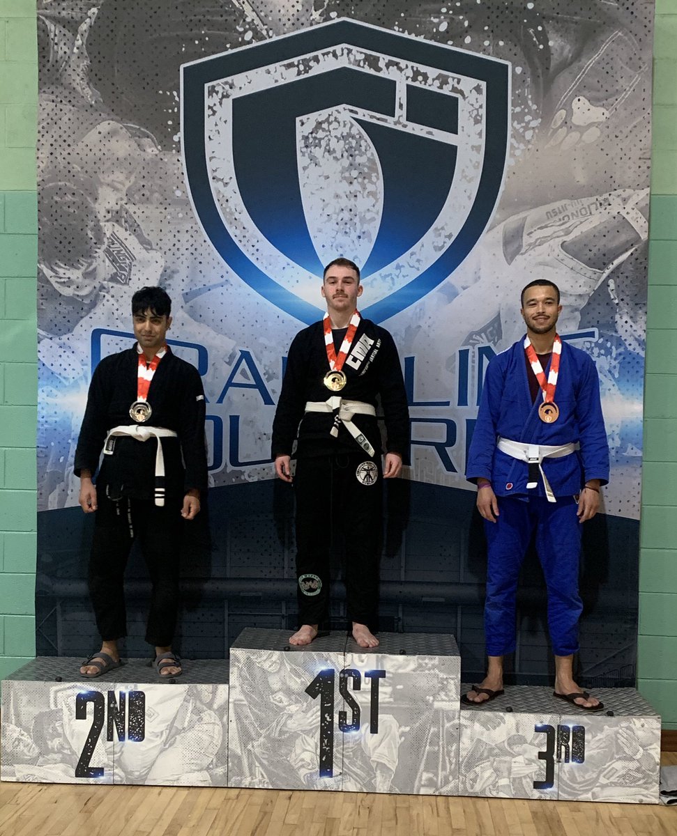 I competed in my second jiu jitsu tournament today and won first place going 5-0 🥇🥋