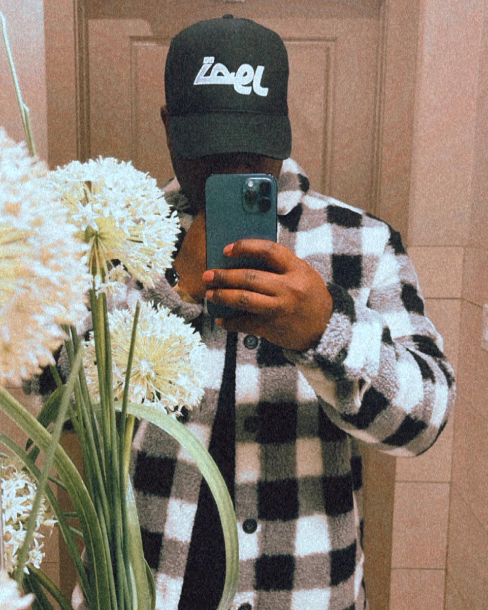 DonnLewis_'s tweet photo. Been a minute 🤍🖤 https://t.co/qYk2IoPYVF
