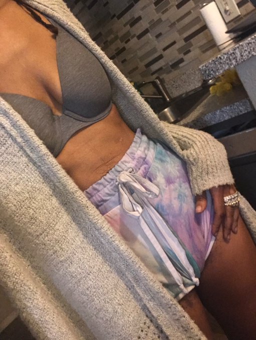 What's for breakfast? https://t.co/wIxpDbli4e<a href="/tag/linkinbio"class="tags"><span>#linkinbio</span></a><a href="/tag/onlyfansgirl"class="tags"><span>#onlyfansgirl</span></a><a href="/tag/sellingcontent"class="tags"><span>#sellingcontent</span></a>