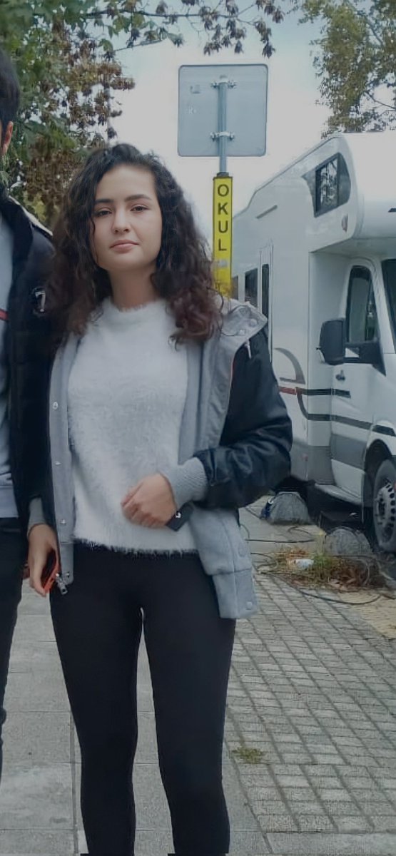 Melis Minkari Pics (@melisthepics) on Twitter photo 