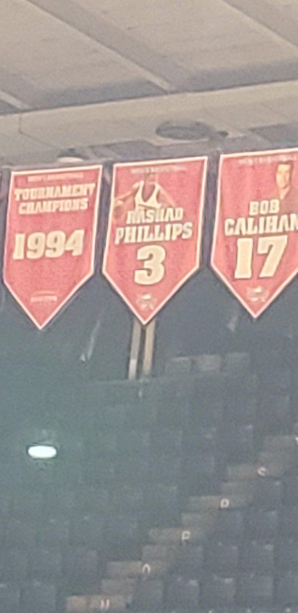 HoboPond's tweet photo. At the house where the best guard in Detroit played. Go @CMUMensBBall ! @RP3natural @strictly_skills https://t.co/pRabQ3fLjA