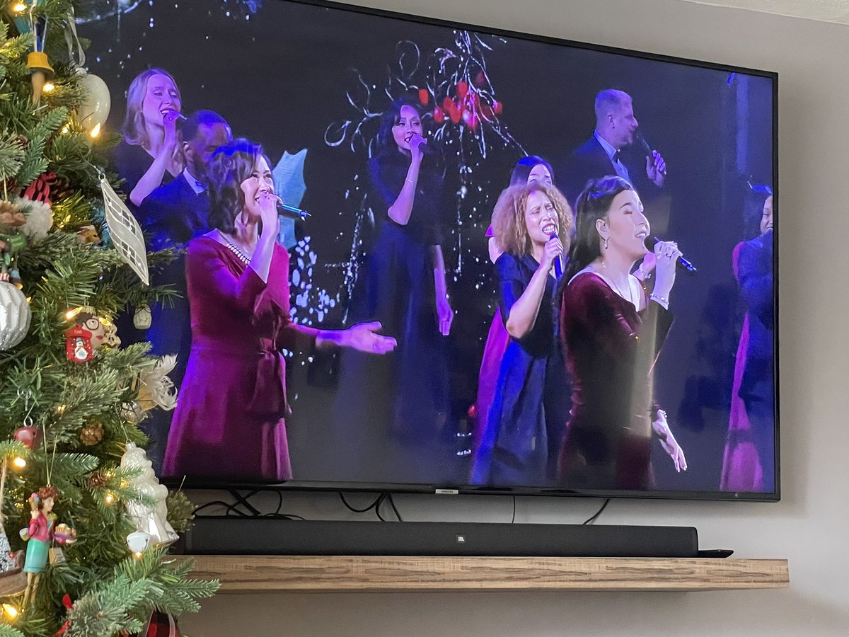 melisslaig's tweet photo. @TheBrooklynTab grateful for live streaming! Merry Christmas 🎁🎄 ❤️ https://t.co/tO8xgxe4Mk