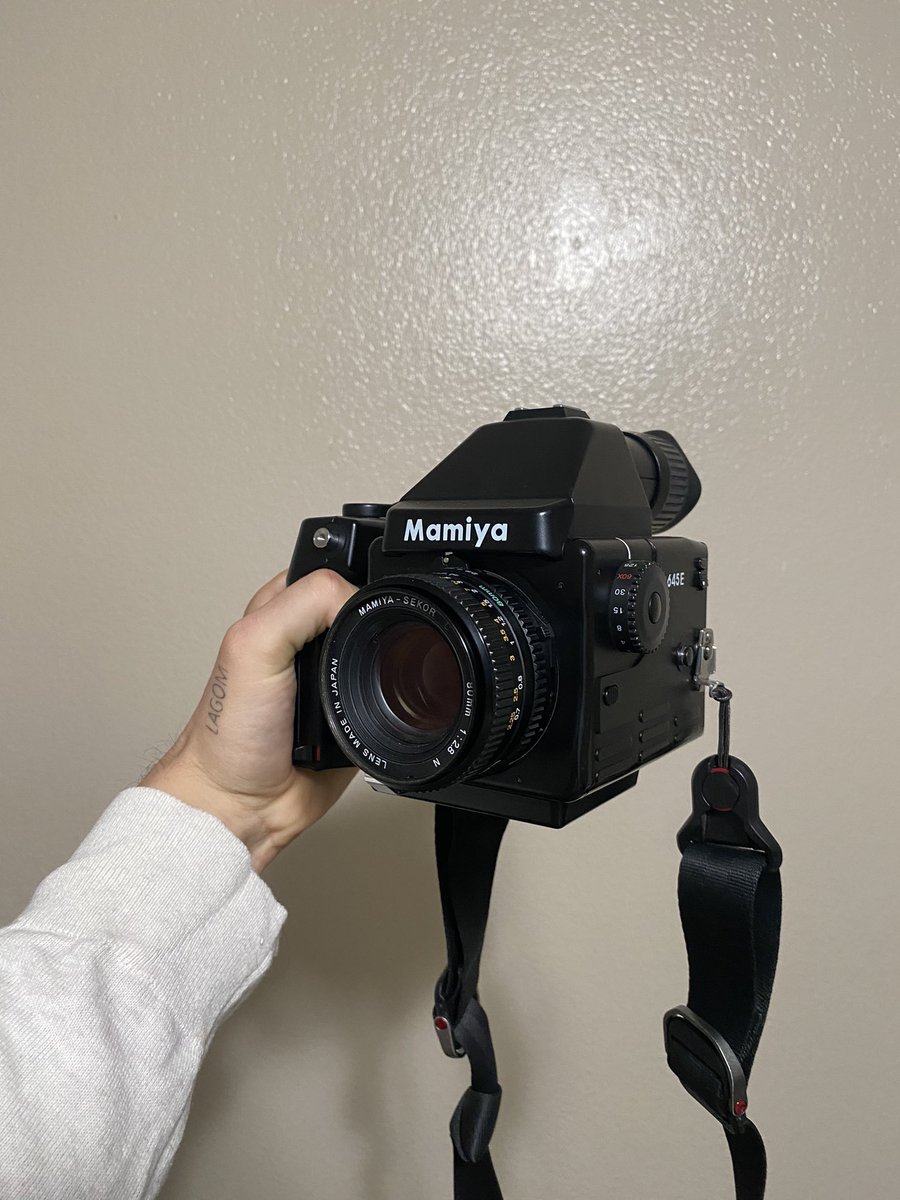 jakob_lr's tweet photo. the camera            🤝             the shots https://t.co/AwAJYTFHC0