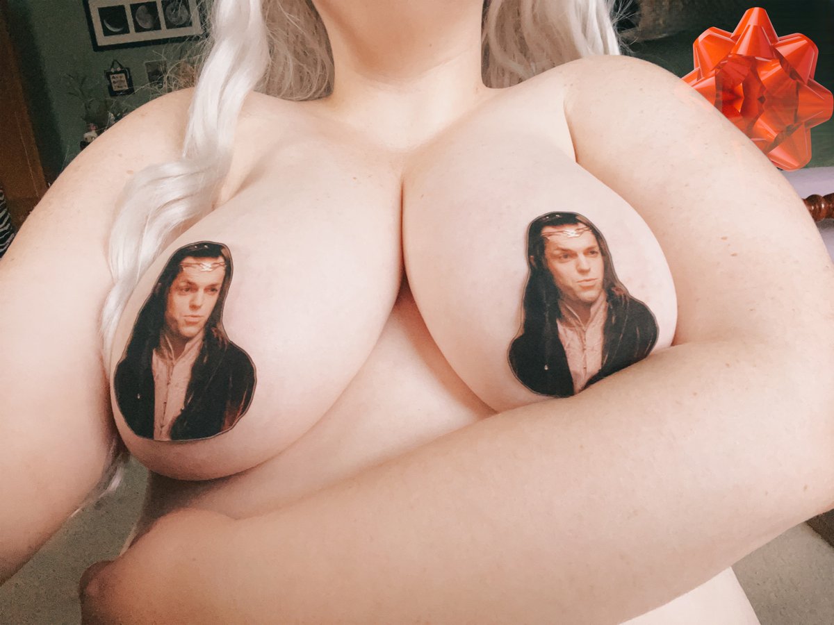 peachsnectar's tweet photo. to celebrate the 20th anniversary of the start of an absolute masterpiece, I’ve got daddy on my tits 🧝🏻‍♂️🍂🧡 https://t.co/A23XT2EEgi
