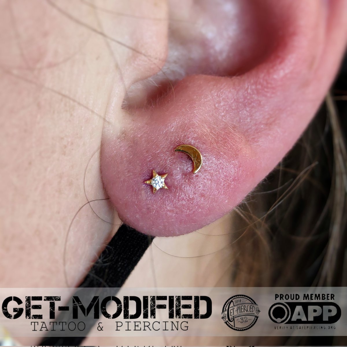 gp_by_Chanelle's tweet photo. My lovely client let me do something fun with her lobes! We went with a mix of 14&amp;18ct solid Gold 🥰✨ #piercing #earpiercing #lobepiercing https://t.co/B9j4mlINqN