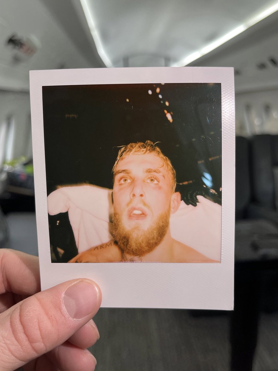 LoganPaul's tweet photo. a jake paul story https://t.co/gB17lDzwPQ
