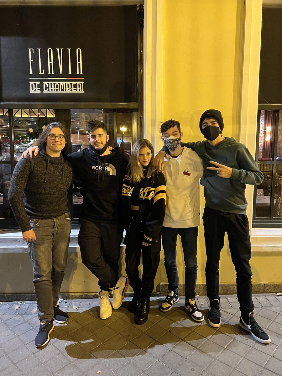 Spooky ElmilloR 🎃 tweet media