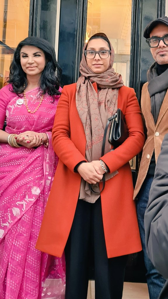 bbpi100's tweet photo. Privileged to attend the reopening of the Bangladesh Centre in Notting Hill
This the historical building where the flag of newly independent Bangladesh was raised in UK 🇧🇩 
@MunaTasneem @AbdalUllah @janomot @UKinBangladesh @BDMOFA 
#Freedom50 #Binspired https://t.co/WZor8axq8D