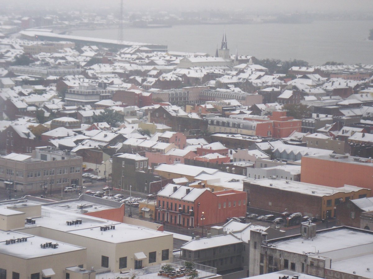 The December 11, 2008 snow in downtown New Orleans.