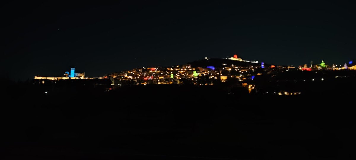 SentieroArmenza's tweet photo. Meravigliosa come sempre. #assisi https://t.co/V5Zq6a2Z2V