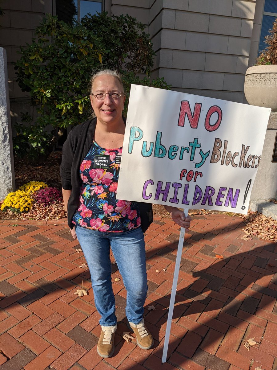 NoPubertyBlockersForChildren 🐘 tweet media
