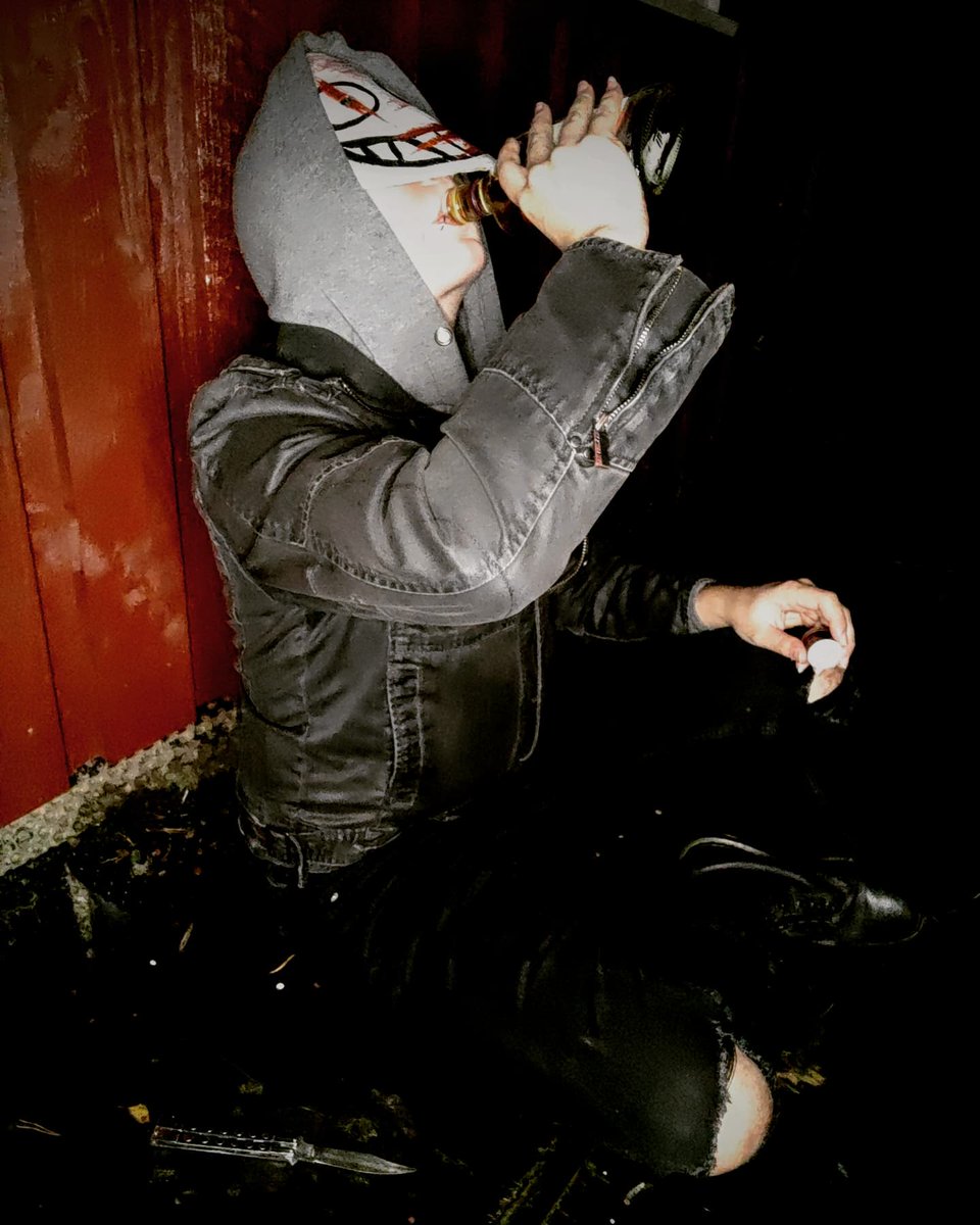 #deadbydaylightcosplay #dbd #dbdcosplay #deadbydaylightlegion  #deadbydaylightlegionfrank #deadbydaylightlegioncosplay #theligion #theligioncosplay #theligionfrank #cosplay #cosplayer #horror #horrorcosplay #horrorcosplayer #frankmorrisoncosplay #frankmorrison