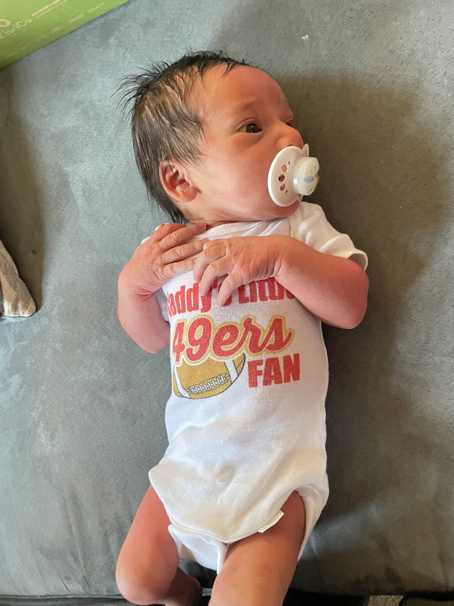 Bodizapha15's tweet photo. Introducing the newest Niner fan! #49ers https://t.co/ULtXNu9m1i