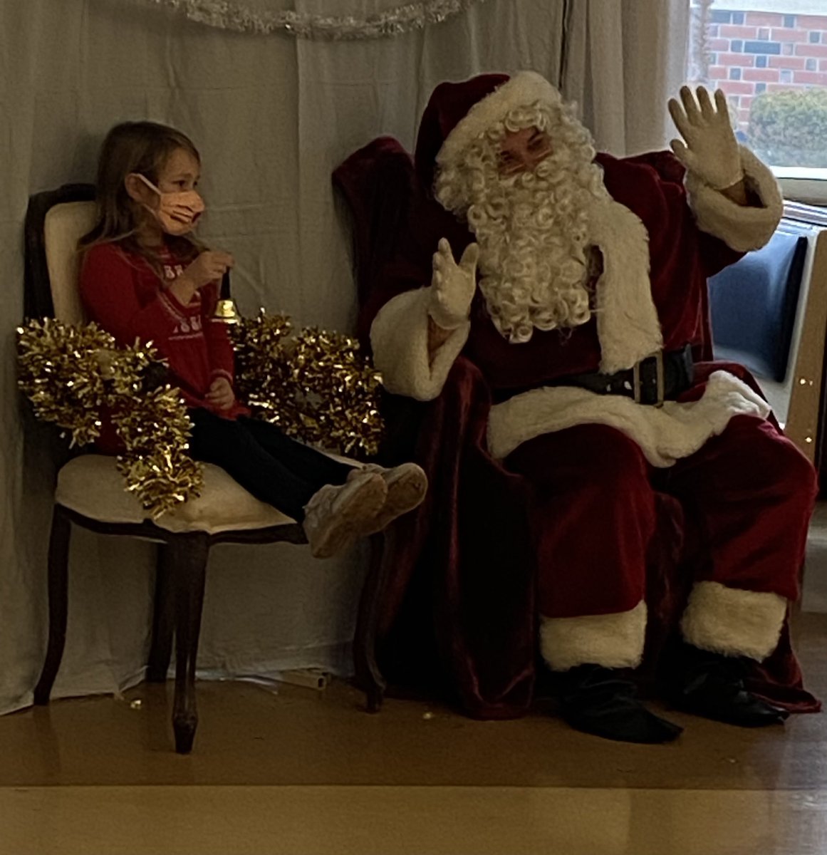 anne_flaherty's tweet photo. @OfficialSanta @BHSpeerleaders1 and @Santher were busy yesterday at our Santa Claus Pancake Breakfast.🎅🏼🎄🥞 https://t.co/KlONQqmbMn