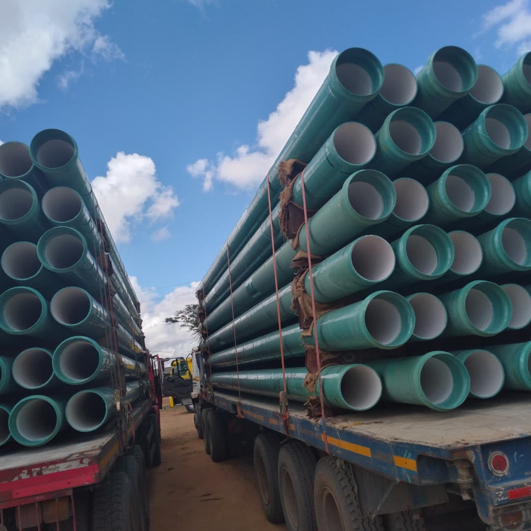 date_africa's tweet photo. 🇹🇿Tanzania : The load has arrived Mkundi water project, Morogoro
Larger pipelines have arrived which will be used to transport water from the pump station to the Mgulu Plane water tank, Morogoro city.
#utdainfo #utdatanzania #utdamkundi_water_project #utdawater #utdamkundi https://t.co/Eu3Q2XVWA7