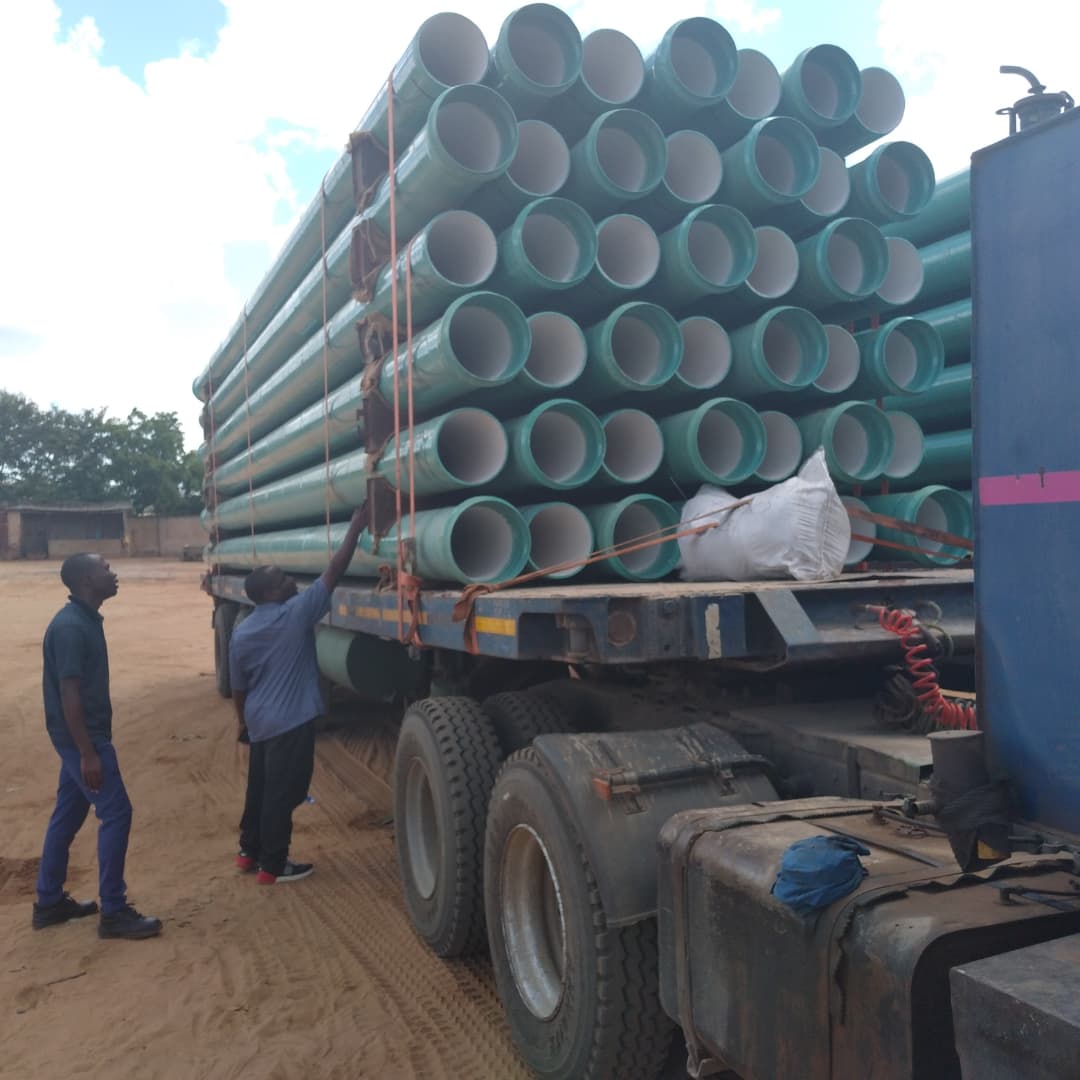 date_africa's tweet photo. 🇹🇿Tanzania : The load has arrived Mkundi water project, Morogoro
Larger pipelines have arrived which will be used to transport water from the pump station to the Mgulu Plane water tank, Morogoro city.
#utdainfo #utdatanzania #utdamkundi_water_project #utdawater #utdamkundi https://t.co/Eu3Q2XVWA7