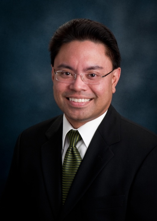 utsystem's tweet photo. ICYMI: Harold Henson earned a Regents #OutstandingTeaching Award in part because he worked to incorporate virtual patients and simulations into classes at @UTHealthHouston. "He has been a pioneer in so many ways with ... education of exceptional quality." #UTinServicetoTexas https://t.co/J3N73eAEN7