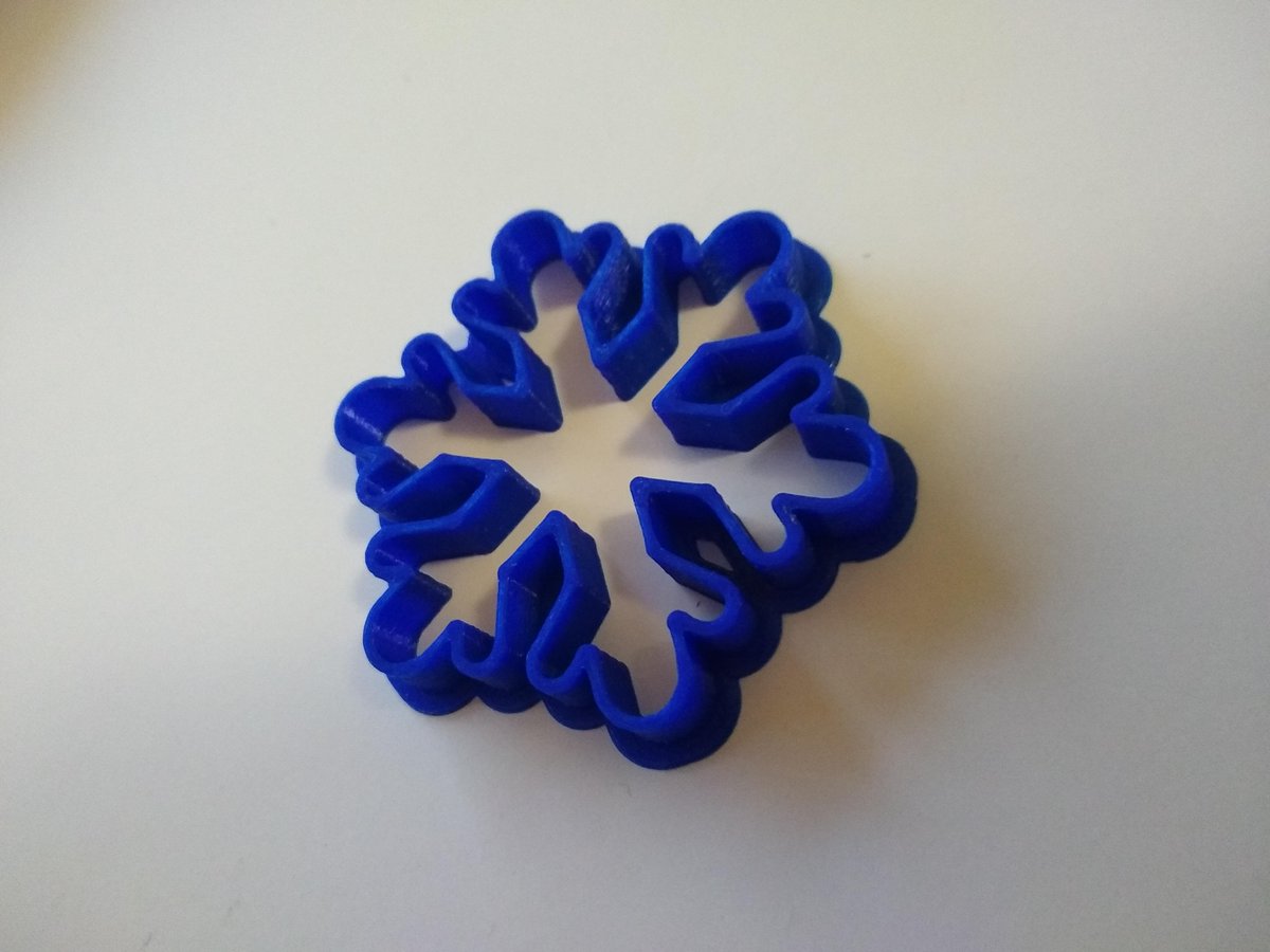 DrLizBish's tweet photo. Day 19 of #CADvent is a Snowflake cookie cutter. Been in a bit of a baking mood recently - might try some shortbread. #Snowflake #Cookies #Baking #3Dprinting Model up (tag me!) on
 @Thangs3D - https://t.co/6Qaa1qmkTz
and @Cults3D  - https://t.co/ZvgotazjWh https://t.co/8f4rh6UUxJ