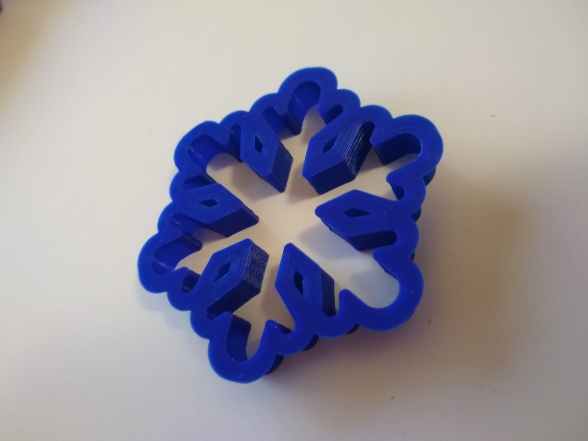 DrLizBish's tweet photo. Day 19 of #CADvent is a Snowflake cookie cutter. Been in a bit of a baking mood recently - might try some shortbread. #Snowflake #Cookies #Baking #3Dprinting Model up (tag me!) on
 @Thangs3D - https://t.co/6Qaa1qmkTz
and @Cults3D  - https://t.co/ZvgotazjWh https://t.co/8f4rh6UUxJ