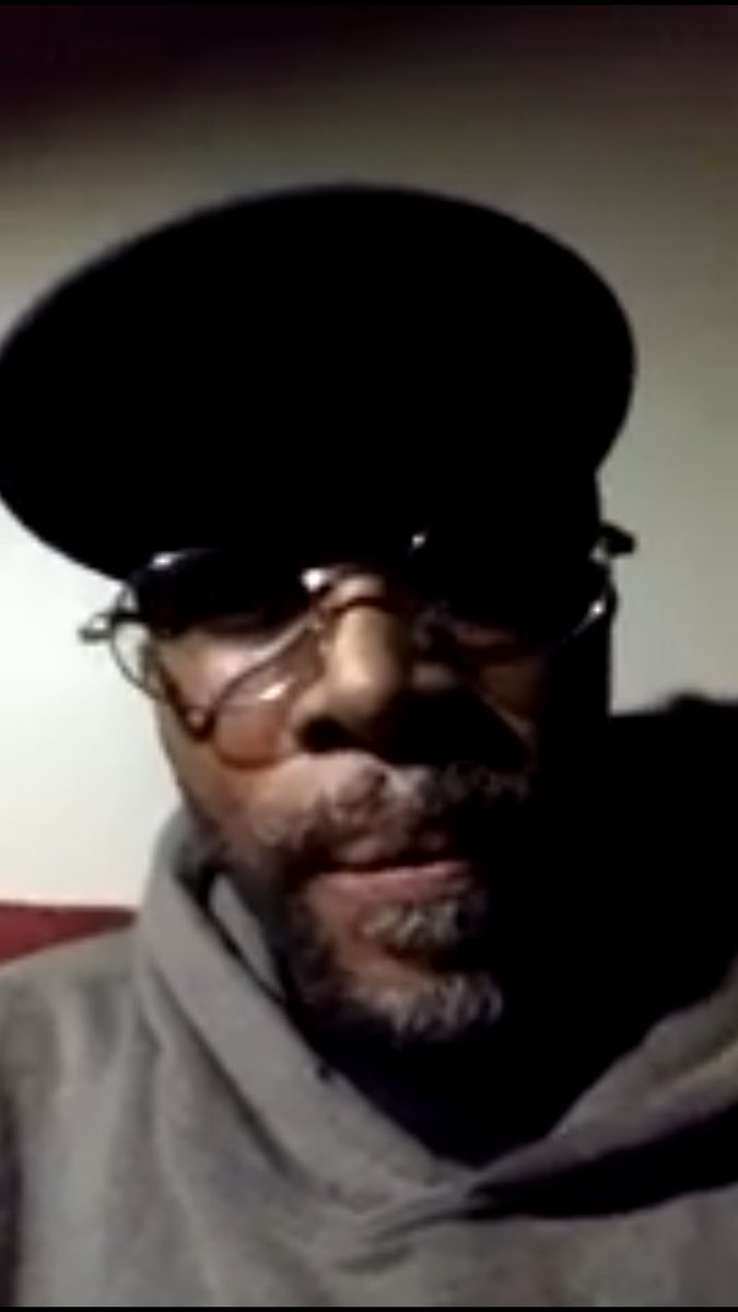 Winninman1's tweet image. #FreestyleSunday live starts at 4pm 
#TheDoggMasterOfRap
#FrankHimasay