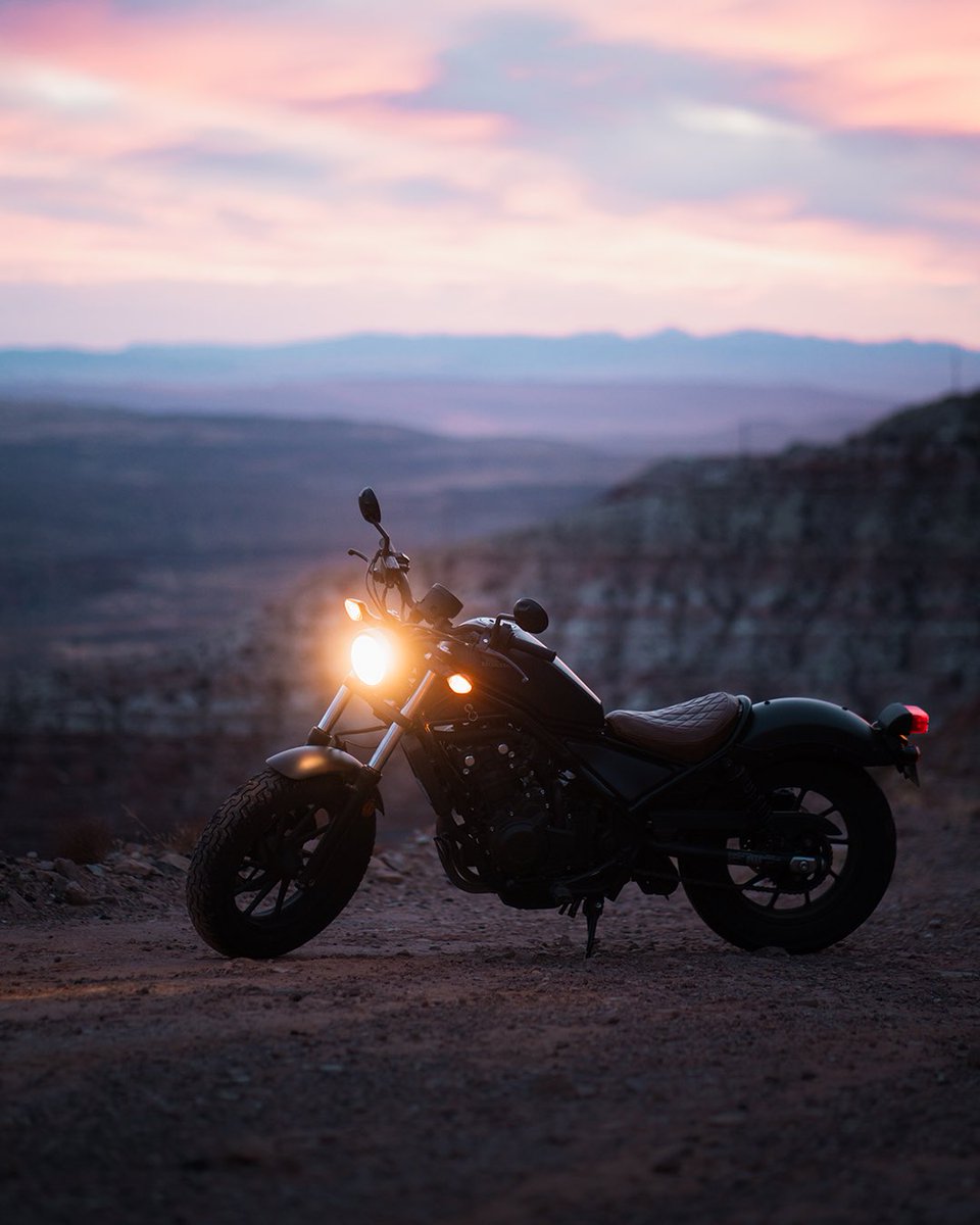 ericmatt96's tweet photo. Night rider https://t.co/Y5LgmoUf2p